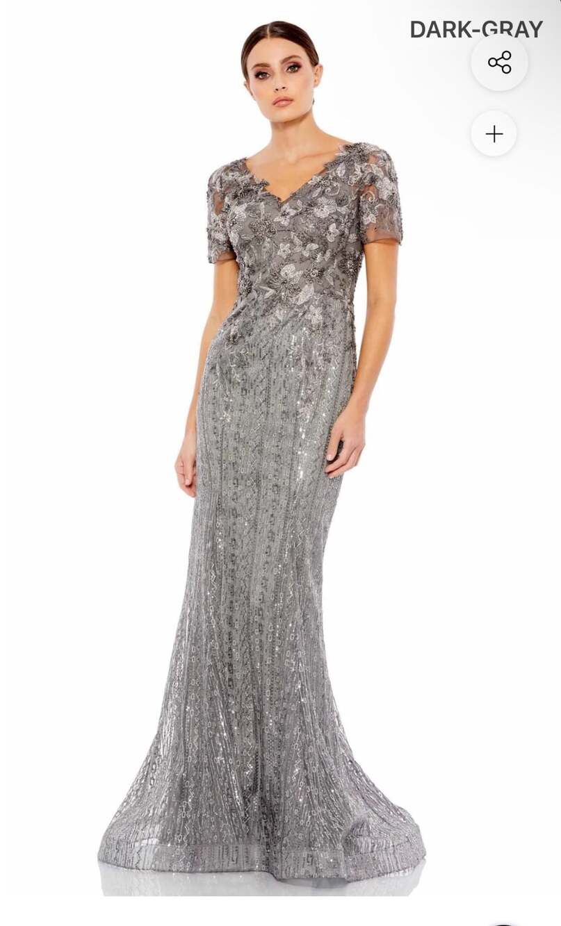 Mac Duggal Size 8 Embellished Floral V-Neck Evening Gown